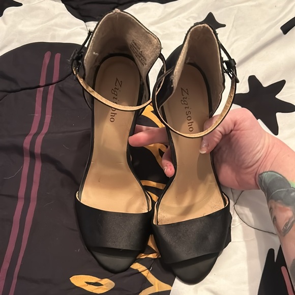 Black Formal Heels - Picture 3 of 5